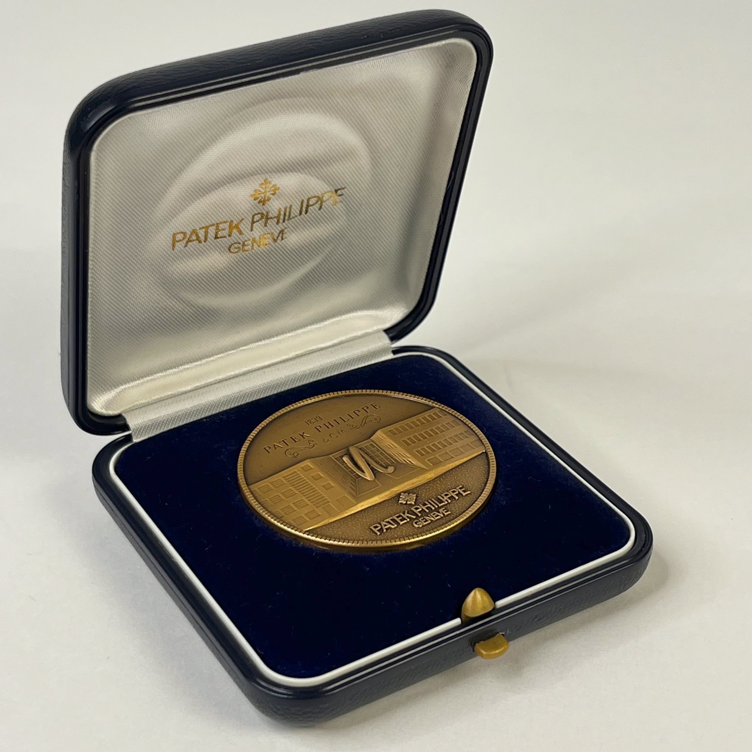 PATEK PHILIPPEのイベント限定のノベルティセット Vintage Patek Philippe Genève 1997 Commemorative Medal with